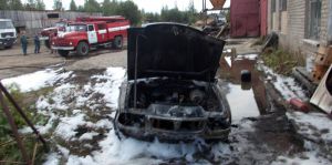 Сгорела "Волга"