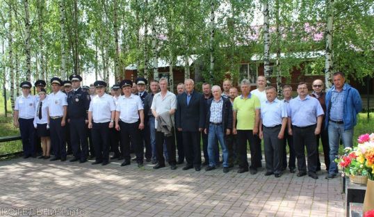 Сотрудники ГИБДД отметили 83-х летие образования службы