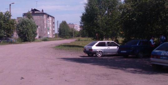 "ВАЗ" наехал на девушку