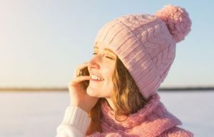 С приходом гололёда кировчане страхуют не жизнь, а смартфоны