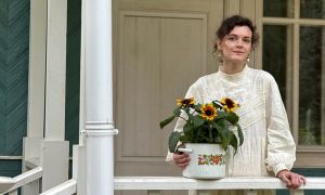 Котельничанка развивает студию керамики