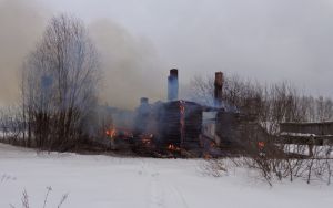 На пожаре в Ацвеже сгорел человек