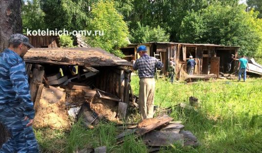 На улице Прудной начался снос незаконных строений