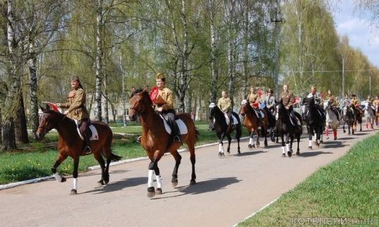 #9маявсети Видеозарисовка с конного парада в п.Юбилейный