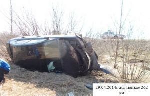 &laquo;Мазда&raquo; улетела в кювет