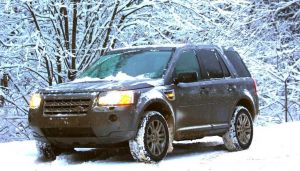 Не платил налоги и остался без "Лендровера"