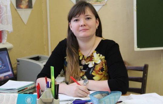 Учитель года работает в первой школе