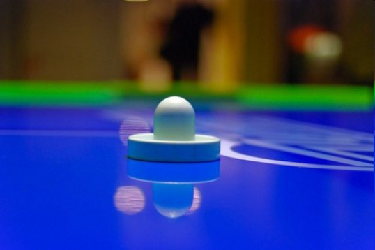 Соревнования по аэрохоккею