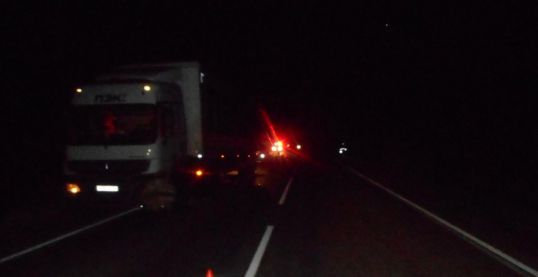 "БМВ" въехала в "фуру"