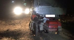 В Комсомольском мотоцикл наехал на "УАЗик"