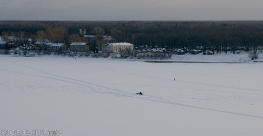 Движение по пешеходной дорожке через Вятку разрешено