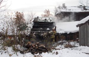 Горели сараи