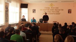 В Котельниче полицейские поблагодарили граждан, оказавших содействие в поимке злоумышленника