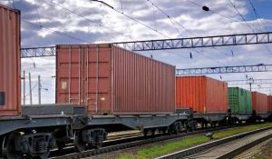 В Котельниче будут останавливаться грузовые экспрессы