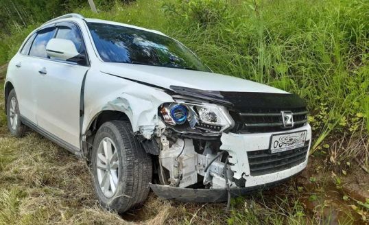 В столкновении двух легковушек пострадали два человека