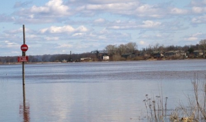 Вода в Вятке продолжает подниматься