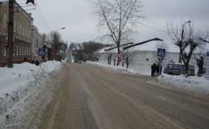 Водитель, сбивший женщину, установлен