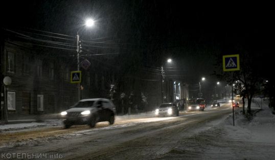 Прокуратура через суд потребовала обеспечить безопасность детей на дороге