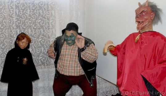 В краеведческом музее работает выставка восковых фигур