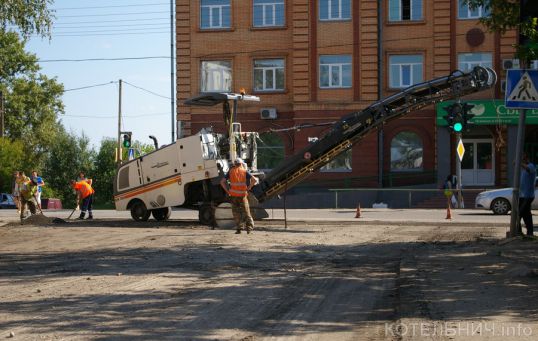 Дорожники не могут остановиться